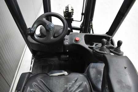 Electric - 3 wheels 2011  Linde E 15 - 01 (7)