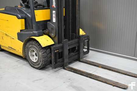 Sähkö - 4 pyör 2001  Jungheinrich EFG-VAC 22 (6)