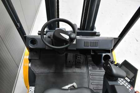 Treibgasstapler 2012  Jungheinrich TFG 550 s (7)