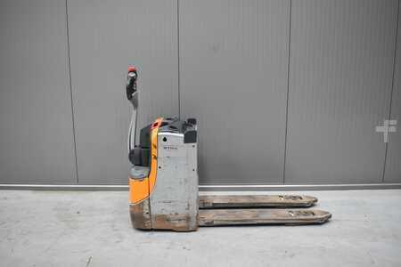 Apilador eléctrico 2017  Still EXU-H 18 (3)