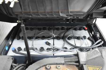 Electric - 3 wheels 2014  Still RX 50-16 (11)