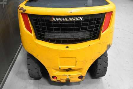 Wózki widłowe diesel 2014  Jungheinrich DFG 425 s (9)