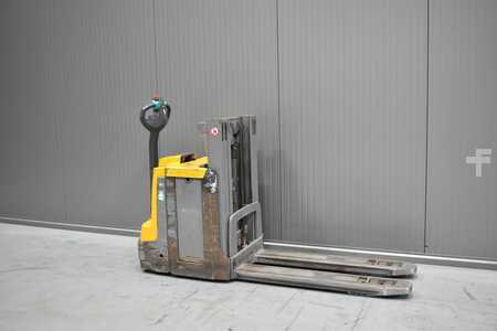 Ruční vysokozdvižný vozík 2018  Jungheinrich EJD 220 (1)