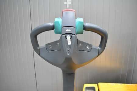 Ruční vysokozdvižný vozík 2018  Jungheinrich EJD 220 (6)