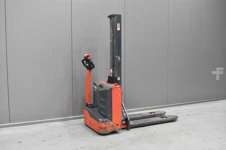 Wózek wysokiego podnoszenia 2019  Linde MM 10i (4)