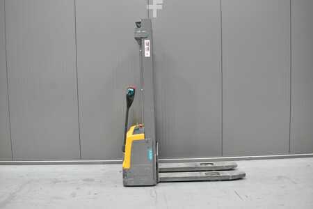 Pallet Stackers 2018  Jungheinrich EJC M10 (3)
