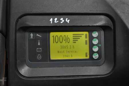 Hochhubwagen 2019  Linde D 12 AP (8)