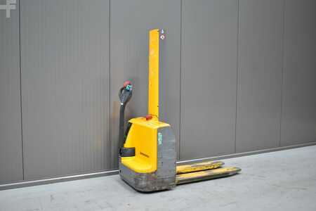 Magasemelésű béka 2016  Jungheinrich EMC110 (4)