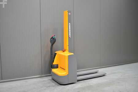 Magasemelésű béka 2018  Jungheinrich EMC 110 (4)