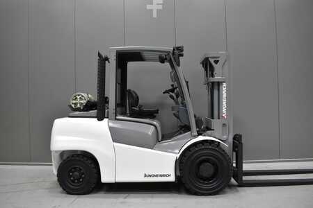 Nestekaasutrukki 2017  Jungheinrich TFG S50 (3)