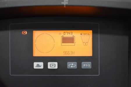 Skyvemast 2010  Jungheinrich ETV 114 (9)