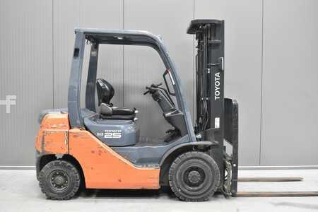 Dieselstapler 2017  Toyota 02-8FDF20 (3)