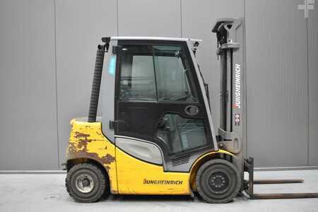Wózki widłowe diesel 2019  Jungheinrich DFG 425 s (3)