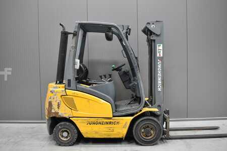 Carretilla elevadora diésel 2005  Jungheinrich DFG 316 (3)