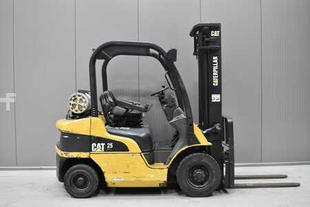 LPG heftrucks 2010  CAT Lift Trucks GP 25 N (3)