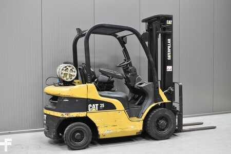 LPG heftrucks 2010  CAT Lift Trucks GP 25 N (4)