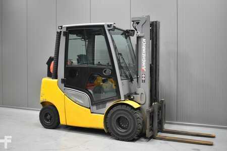 Wózki gazowe 2018  Jungheinrich TFG 430s (1)