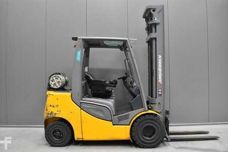 Wózki gazowe 2017  Jungheinrich TFG 430s (3)