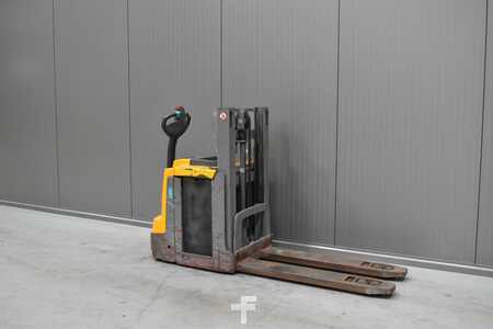 Apilador eléctrico 2017  Jungheinrich EJD 220 (1)