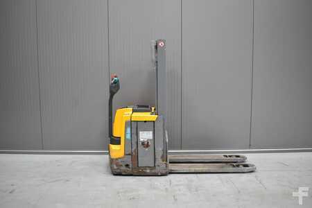 Apilador eléctrico 2016  Jungheinrich EJD 220 (3)