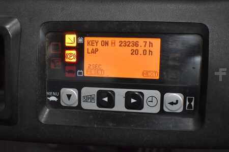 Elektro 4 Rad 2014  Toyota 8FBMT15 (10)