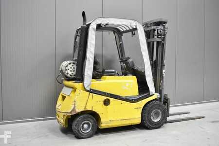 Empilhador a gás 2002  BT CBG 2.0 (4)