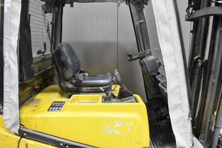 Empilhador a gás 2002  BT CBG 2.0 (5)