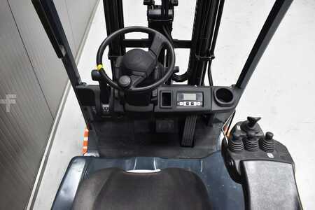 Eléctrico - 3 rodas 2014  Toyota 8FBET16 (7)