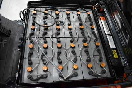 Sähkö - 4 pyör 2020  Toyota 8FBM16T (12)