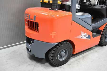 Dieseltrukki 2024  Heli CPCD 25-KU20H (8)
