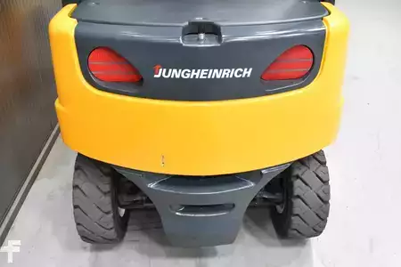 Elektro čtyřkolový VZV 2010  Jungheinrich EFG 550 (9)