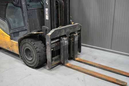 Carrelli elevatori diesel 2013  Jungheinrich DFG 316 s (6)