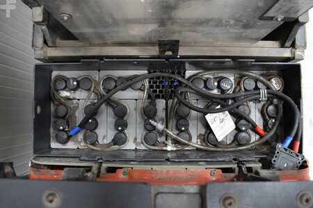 Gerbeurs 2008  BT SPE 200D (9)