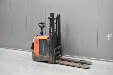 Gerbeurs 2009  BT SPE 200D (1)