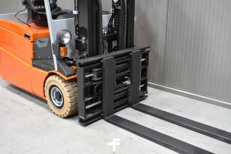 Elektro tříkolové VZV 2015  BT C3E 160 (6)