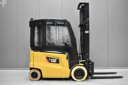 Eléctrico - 4 rodas 2016  CAT Lift Trucks EP 30 CN (3)