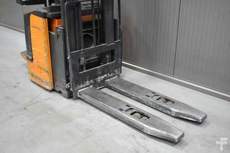 Stacker pedestre 2012  Still EGV-S 14 LB (5)