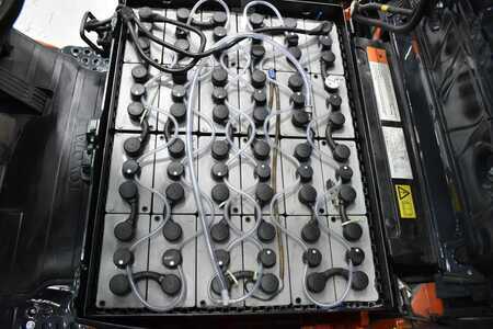 Elektro tříkolové VZV 2016  Toyota 8FBEK18T (12)