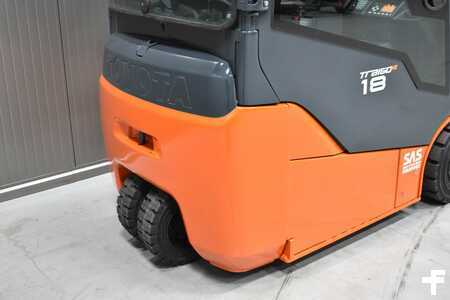 Elektro tříkolové VZV 2016  Toyota 8FBEK18T (8)