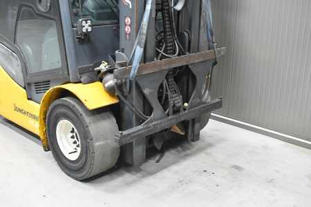 Carrelli elevatori GPL 2015  Jungheinrich TFG 435s (6)