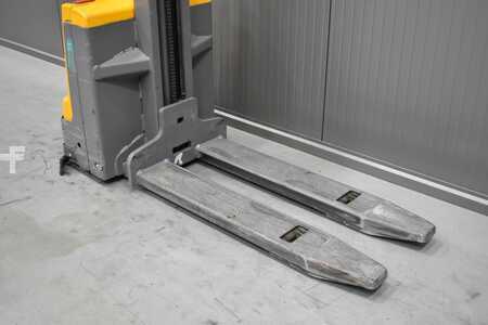 Apilador eléctrico 2018  Jungheinrich EMD 115i (5)