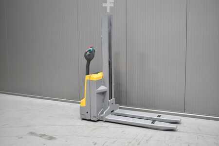 Apilador eléctrico 2018  Jungheinrich EMD 115i (1)