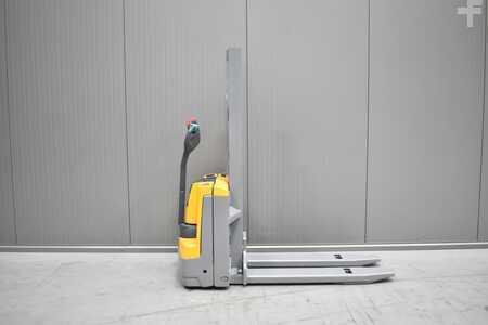 Apilador eléctrico 2018  Jungheinrich EMD 115i (3)