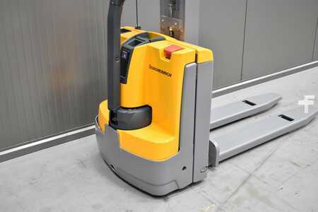 Apilador eléctrico 2018  Jungheinrich EMD 115i (7)