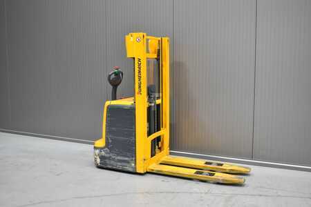 Stacker pedestre 2014  Jungheinrich EJC 212 (1)