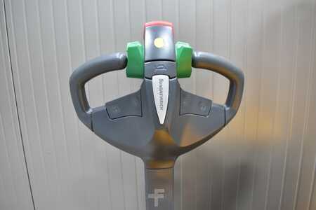 Stacker pedestre 2014  Jungheinrich EJC 212 (6)