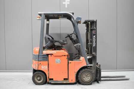 Elektro čtyřkolový VZV 2006  Toyota 7FBMF16 (3)