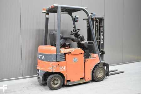 Elektro čtyřkolový VZV 2006  Toyota 7FBMF16 (4)