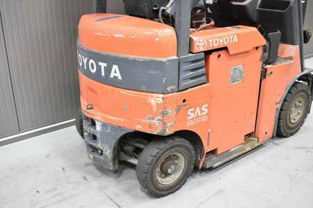 Elektro čtyřkolový VZV 2006  Toyota 7FBMF16 (8)