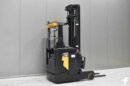Carretilla retráctil 2017  CAT Lift Trucks NR14N2S (4)